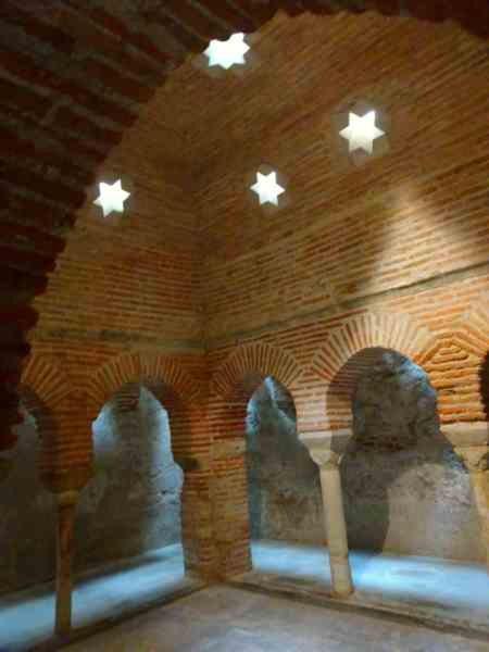 Alhondiga 16 Apartamentos Baza Luaran gambar